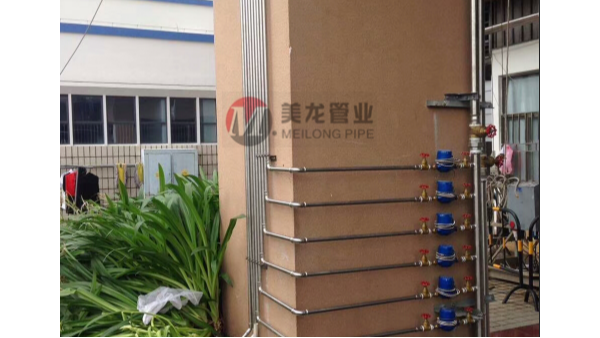 PPR材質(zhì)的水管雖好，但是不銹鋼水管更勝一籌。